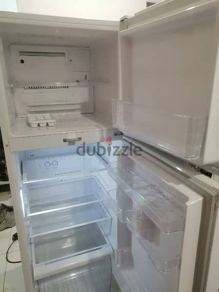 Toshiba double door fridge very good condition for sale in mangaf blk4 1