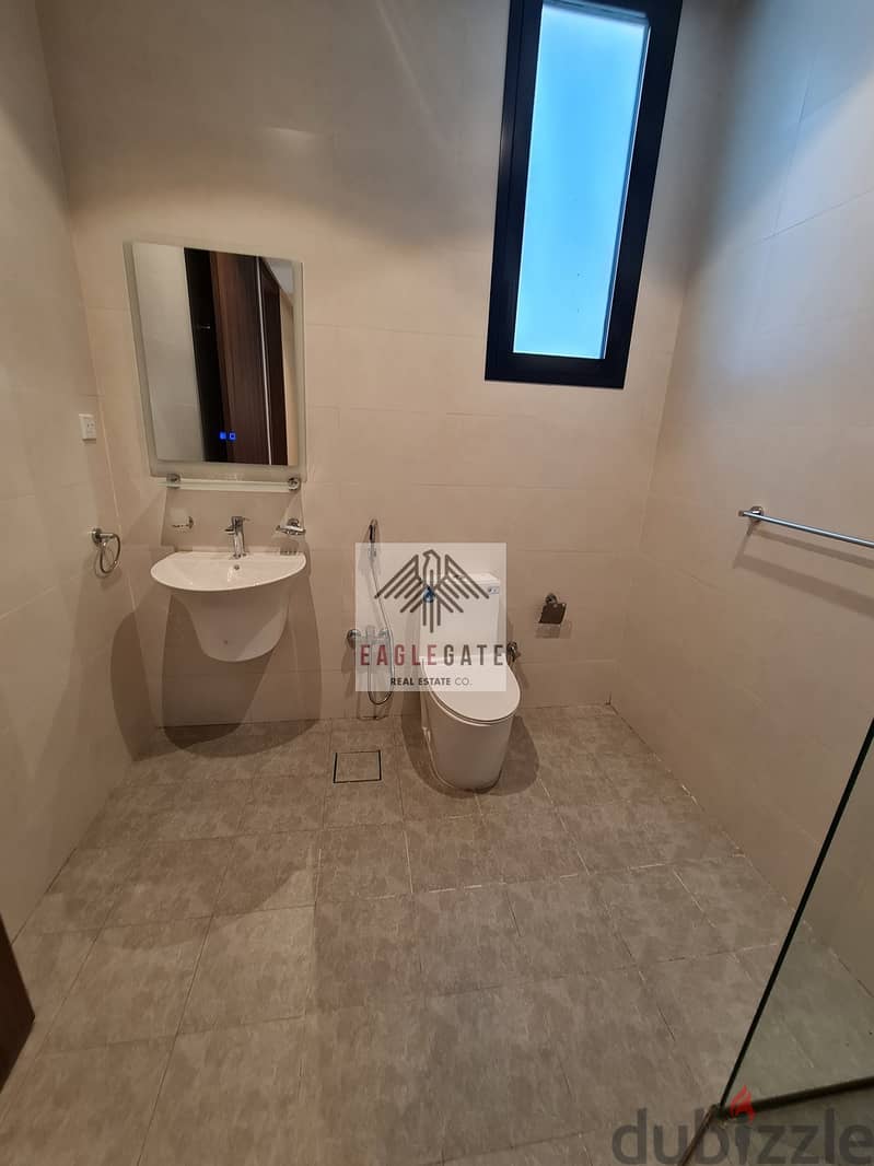 Fnaittes, brand new 4 bedroom floor with bacony 8