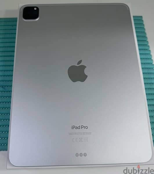 Apple iPad Pro 11” M2 256 GB Wifi  Silver  Used ! 2
