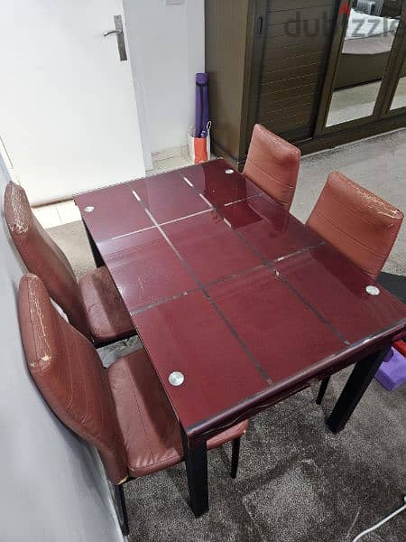 table and 4 chair 6