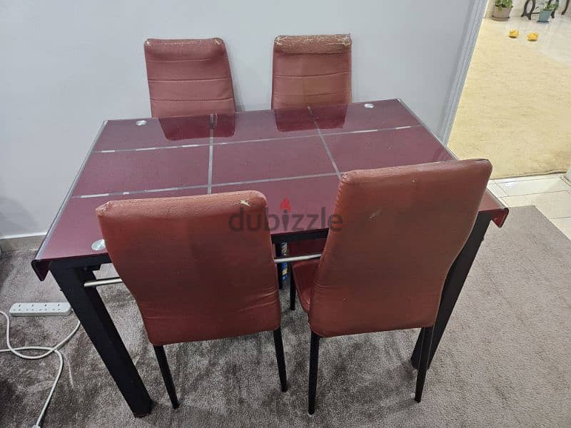 table and 4 chair 7