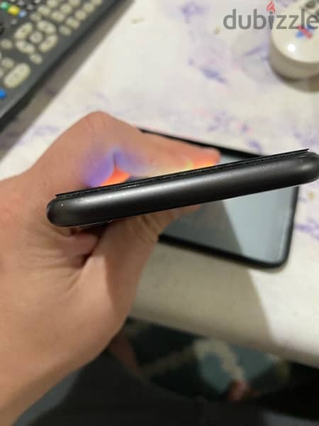 iPhone 8 good condition 64 gb battery 79% 5