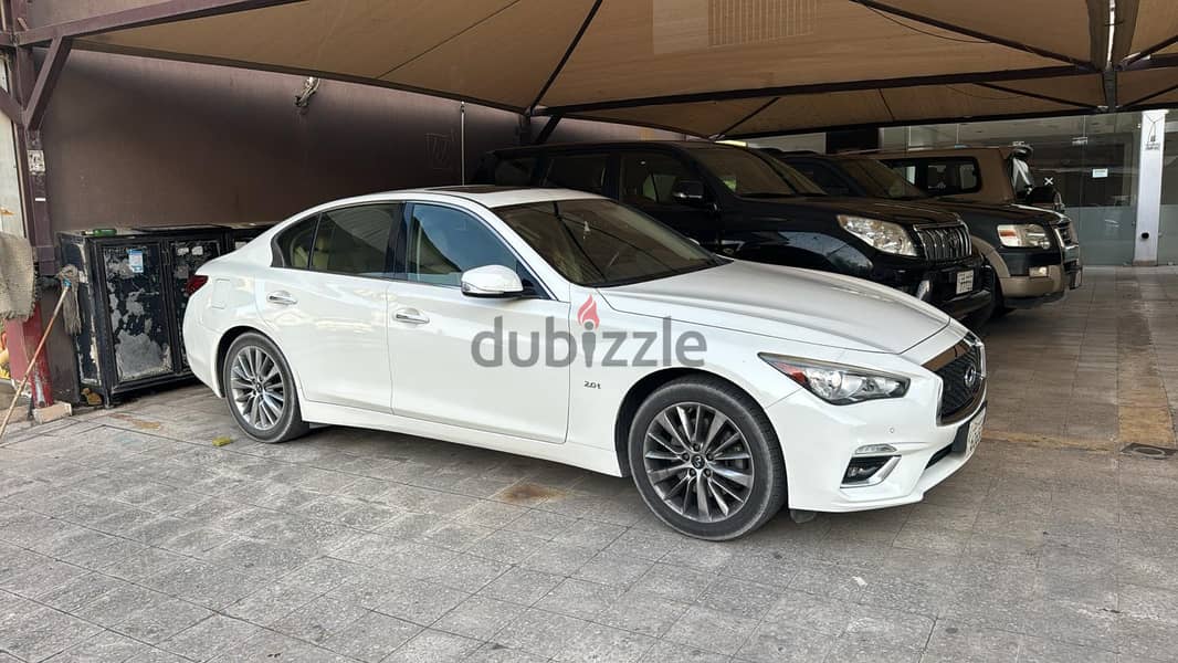 2018 Infiniti Q50 First owner Top condition 6
