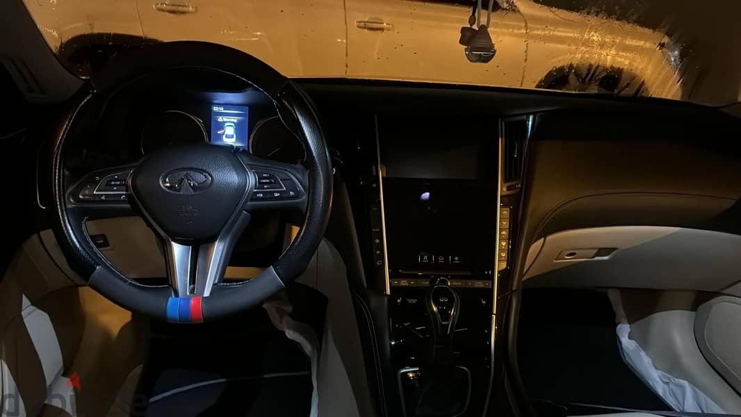 2018 Infiniti Q50 First owner Top condition 9
