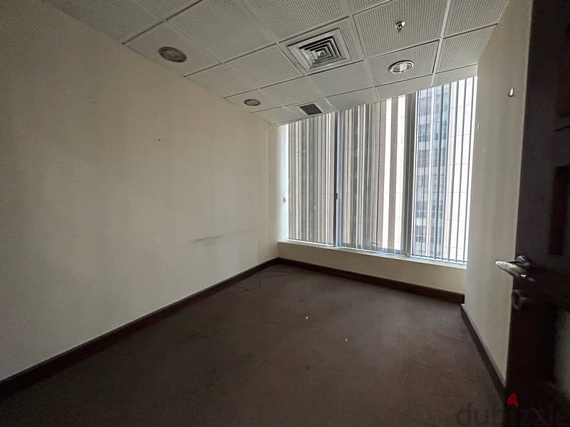 commercial floor in Sharq 326 sq meter 4 paci no 1