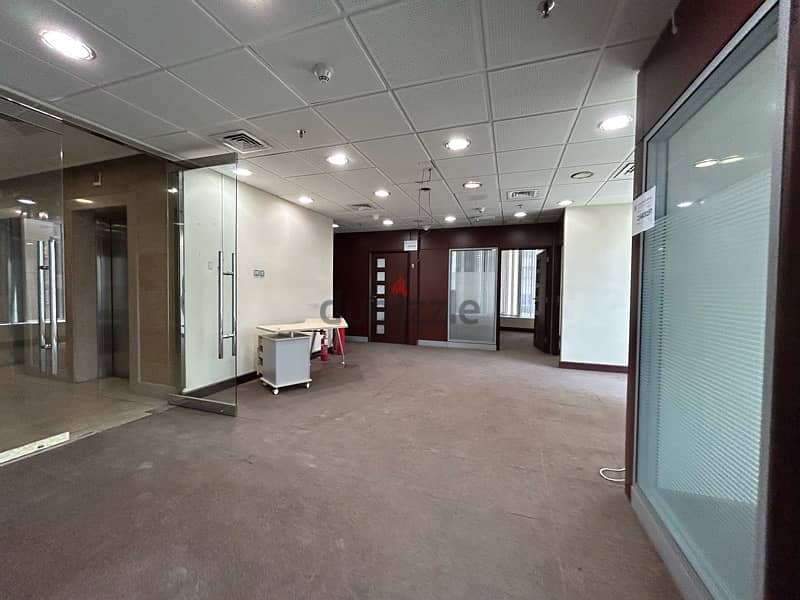 commercial floor in Sharq 326 sq meter 4 paci no 2