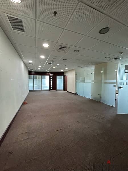 commercial floor in Sharq 326 sq meter 4 paci no 5