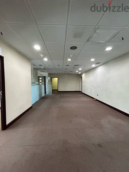 commercial floor in Sharq 326 sq meter 4 paci no 6