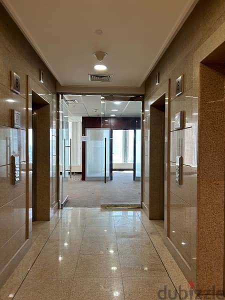 commercial floor in Sharq 326 sq meter 4 paci no 14