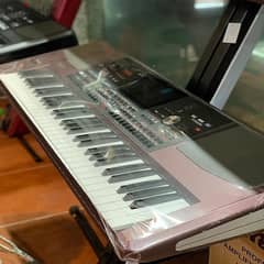 Korg PA1000 61-Key PRO Arranger Light Weight Keyboard