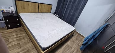BED WITH MATRESS