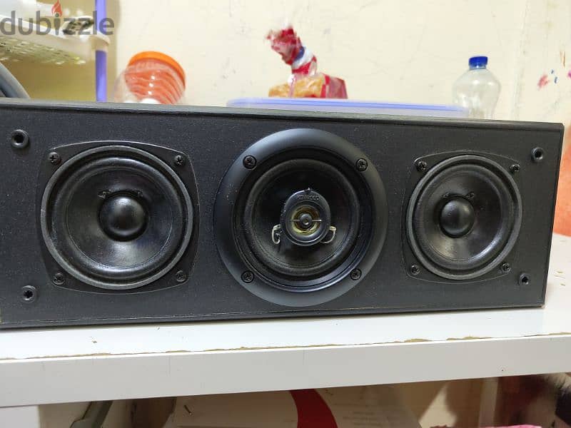 Kenwood center speaker 0