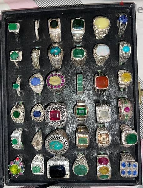 36 Natural stones Rings 0