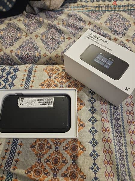 5g mobile wifi router opened but not used 0