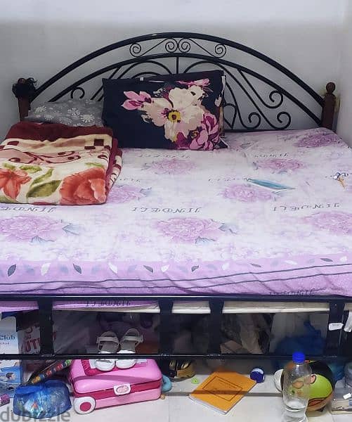 Queen size bed frame for sale 0