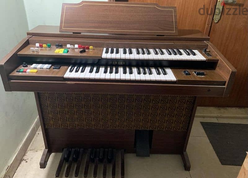 Antique Orgue Piano from Yamaha over 40 years old 0