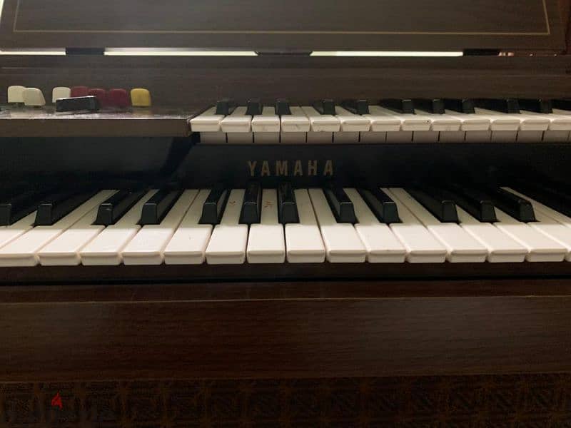 Antique Orgue Piano from Yamaha over 40 years old 3