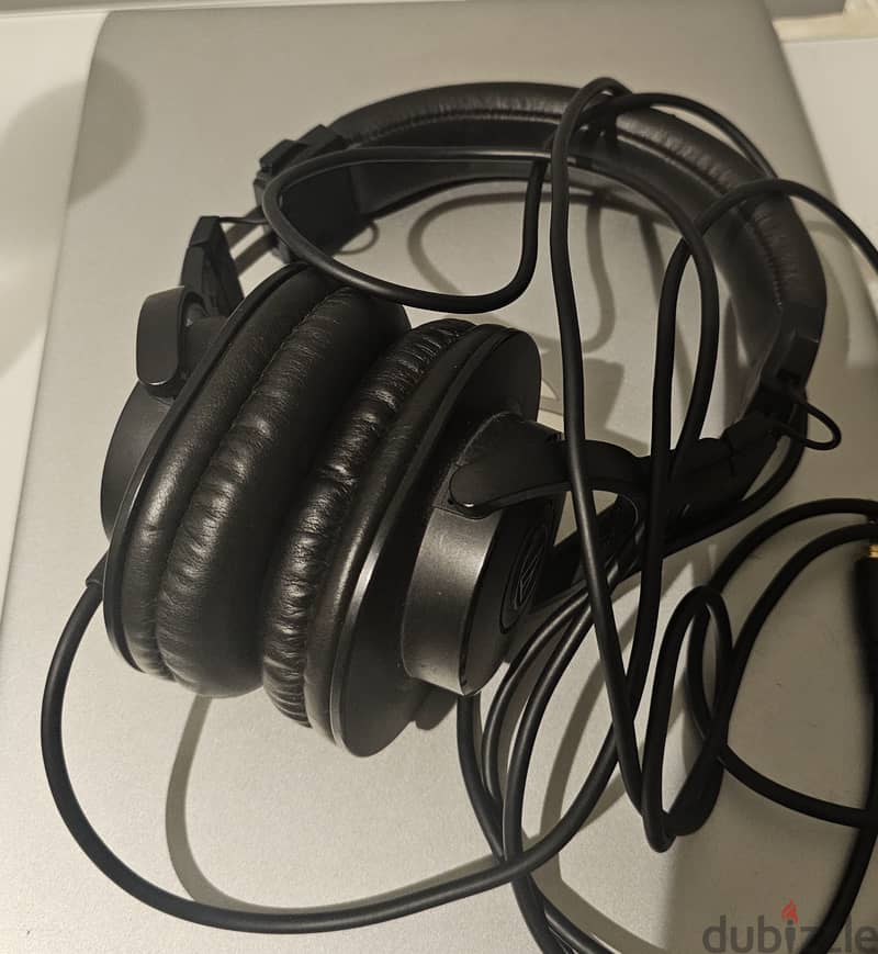 Studio monitor headphone(Audio-technica) 0