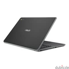 2 Asus chromebooks