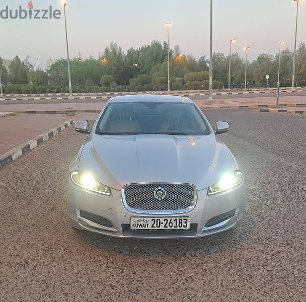 Jaguar XF 2012 1