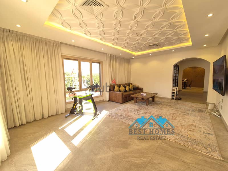 Elegant Spacious 4 Bedrooms Full Villa with Garden in Shuhada 3