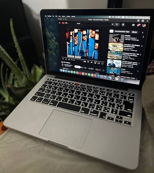 Macbook pro 2015 256gb exchange with Dslr camera 3