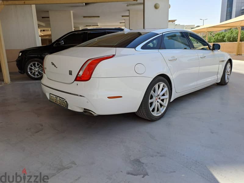 2013 Jaguar XJL Luxury Doctor car, in Perfect condition 4