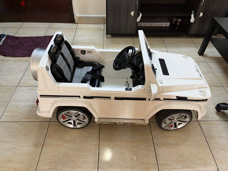 kids Mercedes electric car 1