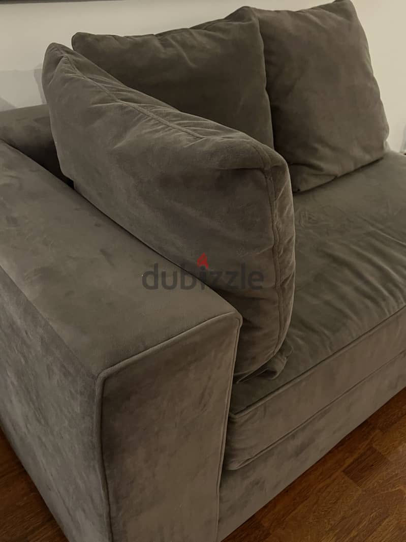 Sofa in good condition 1