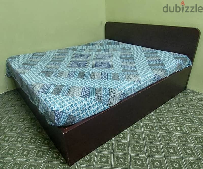 King Size Bed made from Plywood for Sale in Fahaheel 6