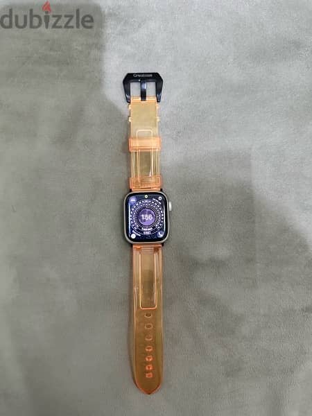 Apple Watch S8 1