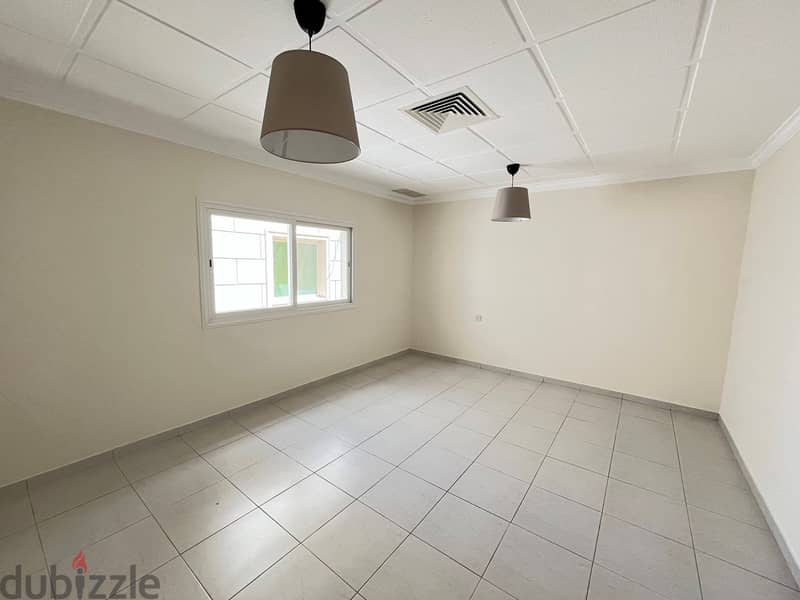 Salwa - floor 4 bedrooms with small balcony 6