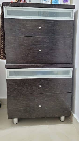 side drawers(2-nos)