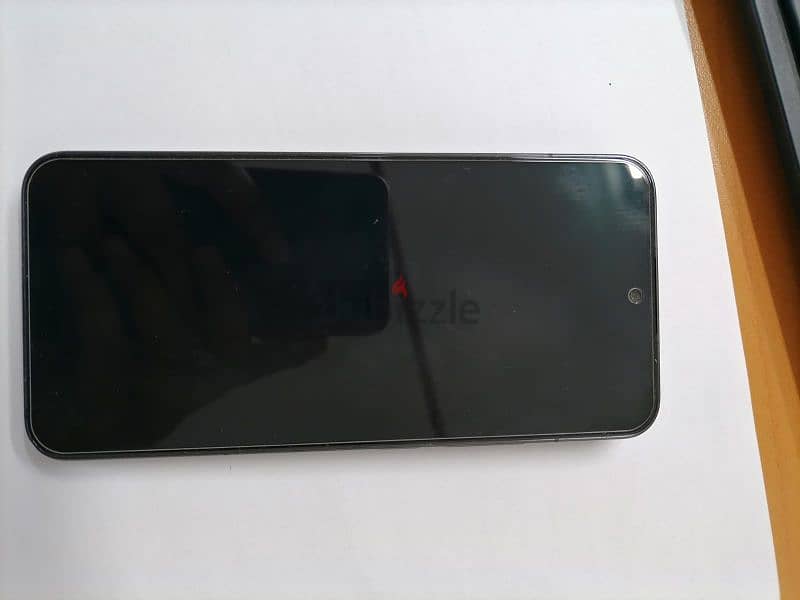 Xiaomi 13 for sale in excellent condition 2