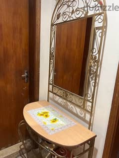 dressing table made of iron in golden colour