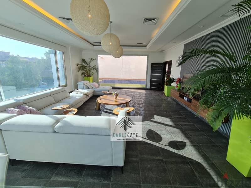 Beautiful, 4 master bedroom Villa with pool and gym 7