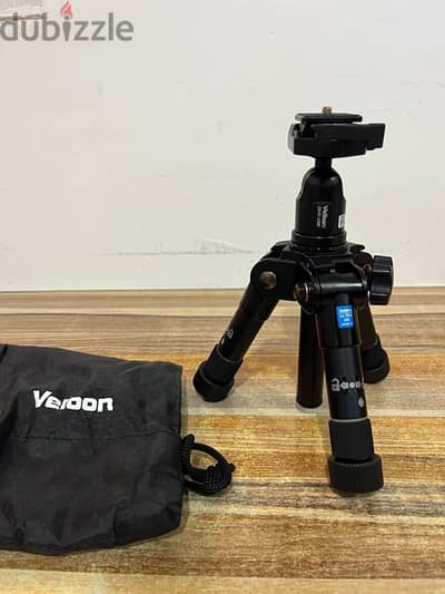 Velbon Mini Q tripod