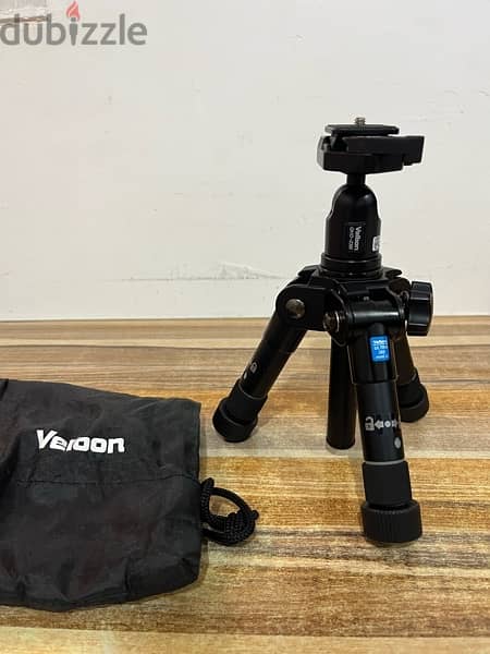 Velbon Mini Q tripod 1