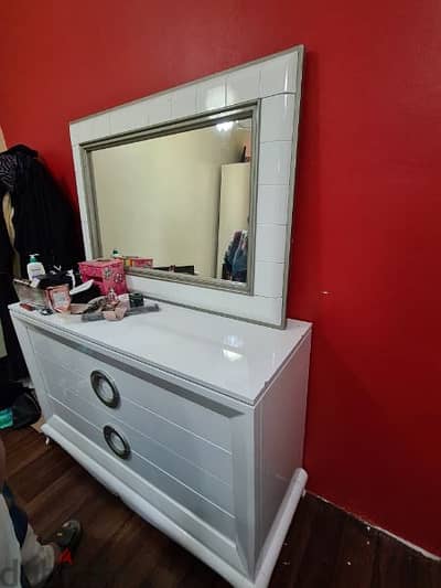 white wide dresser with mirror for sale