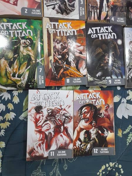 Attack on Titan (Shingeki no Kyojin) manga volumes 1-12 3