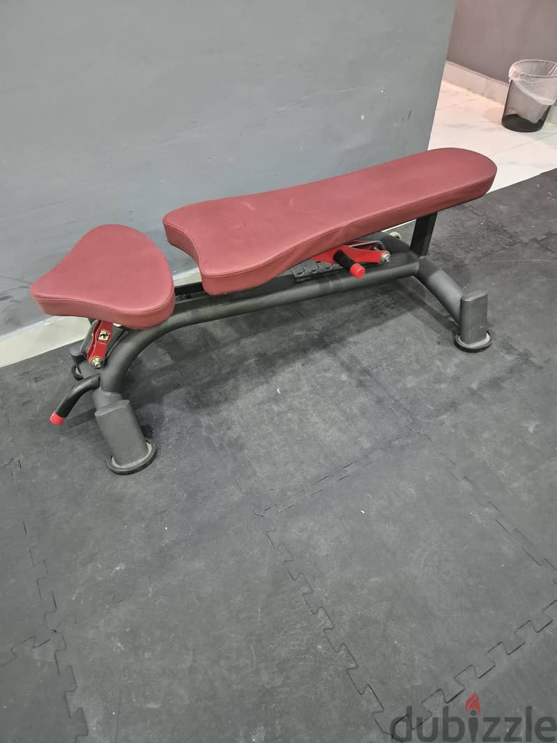 Workout commercial bench 2