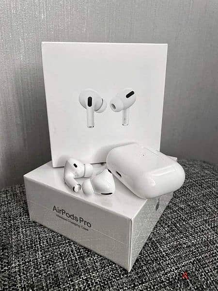 تابلت Modio M971 و air pods pro 2 1