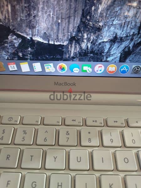 MacBook 13 inch mid 2010
Prosser 2.4 ghz Intel core 2 Dou
Mamery 4gb 1