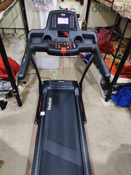 REEBOK ONE GT40s treadmill excellent condition 0