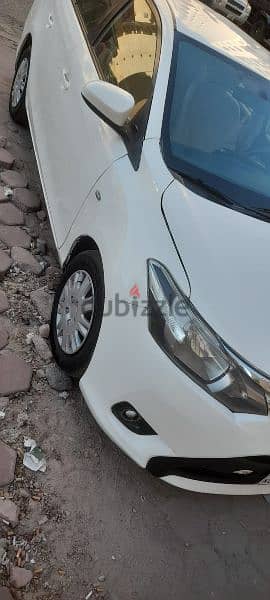 Toyota Yaris 2016 5