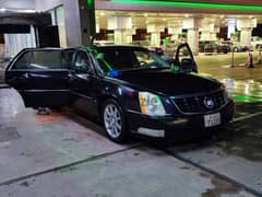 Cadillac DTS V8