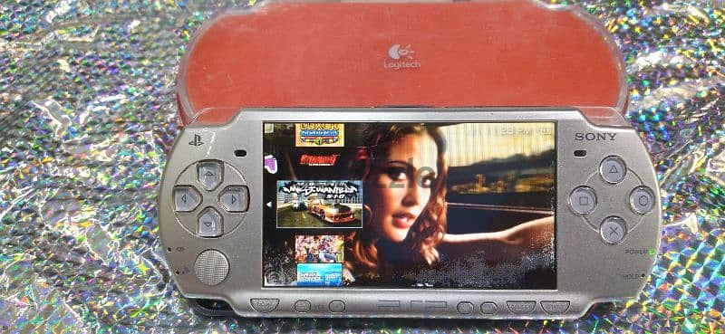 SONY PSP SLIM P2000 GRAY8gb 11