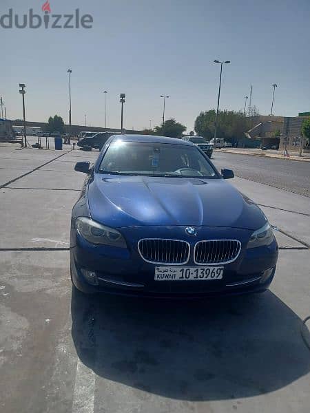 BMW 5-Series 2011 0