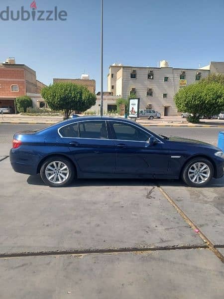 BMW 5-Series 2011 5