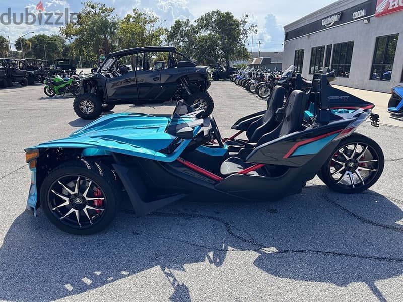 2022 Polaris slingshot (auto drive) 1